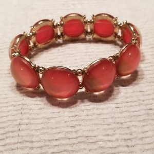 Stretchy coral bracelet